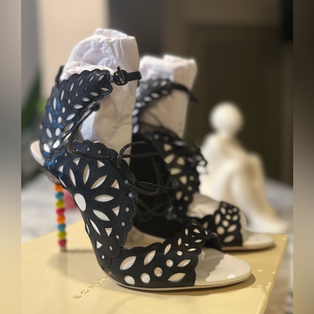 Authentic Sophia Webster | Black sandal | Size 10 - Picture 3 of 3